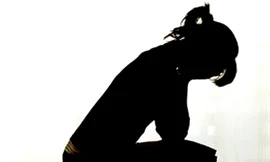 Bị bắt uống thuốc lắc để bán dâm