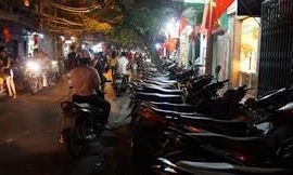 Được trông giữ xe qua đêm tại phố đi bộ 