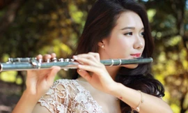 Hot girl dùng nhạc thính phòng thu hút bạn trẻ