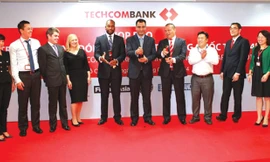 Ngày 9/9/2014, tại tp Hồ Chí Minh, Techcombank vinh dự nhận 10 giải thưởng quốc tế uy tín