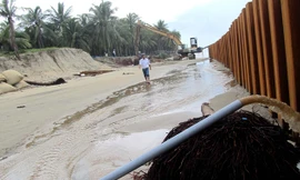 Biển đang “nuốt” di sản Hội An
