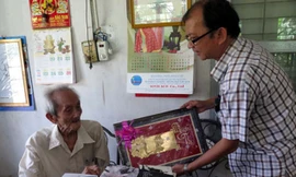 Nhà văn từ chối tổ chức thượng thọ linh đình