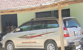 Dân xóm Nghèo chơi sang vì nhiều tiền đền bù