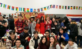 Du học sinh Việt chuẩn bị đón Tết Trâu Vàng xa nhà như thế nào giữa quy định giãn cách?