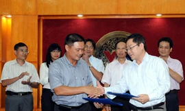 Tiền Phong góp sức cùng chương trình Cuộc sống vẫn tươi đẹp