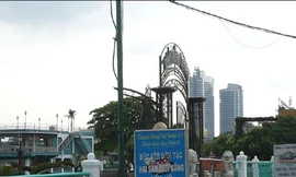 Dẹp nhà nổi thay vì xây cầu cảng Hồ Tây