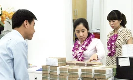 Xử lý các ngân hàng không chịu chia sẻ