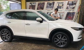 Dịp cận tết giá dịch vụ rửa xe tăng hơn so với ngày thường