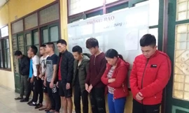 10 đối tượng bị khởi tố về tội đánh bạc, tổ chức đánh bạc Ảnh: Bích Mận