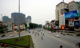 Đường Láng - Ngã tư Sở, vắng như chàu Bà Đanh ngày đầu năm mới 2013