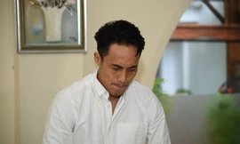 Phạm Anh Khoa trong buổi họp báo 15/5.