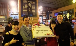 Showbiz 20/4: Trương Nam Thành đón tin vui với vợ doanh nhân hơn 15 tuổi?