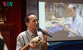 Quá trình tìm kiếm xương người tiền sử trong hang núi lửa ở Đắk Nông