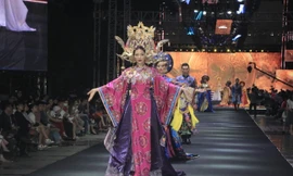 Mãn nhãn đêm hội thời trang - công nghệ “Bản sắc Viễn Đông”