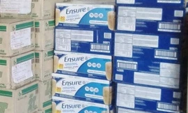 Lô hàng sữa Ensure nhập lậu bị thu giữ ngày 14/3/2018. Ảnh: HQ