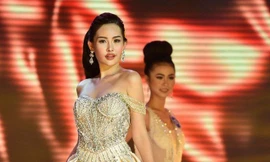 Hình ảnh Ngân Anh trong đêm Chung kết Hoa hậu Đại dương.