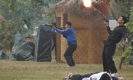 Hàng trăm đặc nhiệm nổ súng, khống chế tội phạm