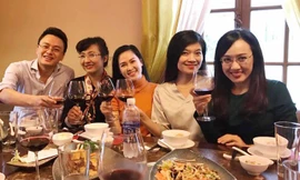 Lần đầu tiên BTV Vân Anh "lộ diện" sau gần 1 tháng nghỉ việc ở VTV. Ảnh: Facebook.