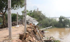 hiện trường sạt lở. ẢNH: BÌNH ĐẠI.