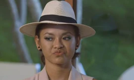 Biểu cảm khiến Mai Ngô nhận nhiều gạch đá của dư luận.