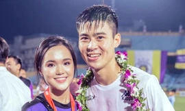 Bạn gái hotgirl của Duy Mạnh gây ‘bão’ vì khả năng dự đoán ‘như thần’