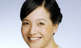 NSND Lê Khanh được mệnh danh là "Người đàn bà đẹp" trong giới nghệ thuật Việt.