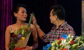 Hồng Nhung từng mỉa mai sự thân thiện của NSND Anh Tú khi mối quan hệ giữa 2 người đã nảy sinh mâu thuẫn.