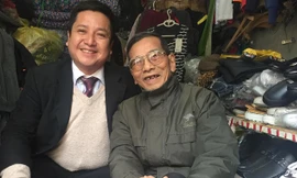 Nghệ sĩ Chí Trung đến thăm nghệ sĩ Trần Hạnh ngày 2/3.