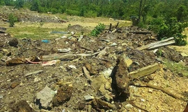 Kiểm tra bãi rác lạ vừa phát hiện ở thị xã Kỳ Anh