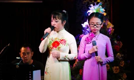 Cô Út và Phương Mỹ Chi: Bất hòa vì tiền?