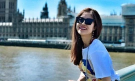 Nhan sắc hot girl của bạn gái Văn Dũng vừa bị chỉ trích là xúc phạm Văn Thanh 