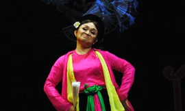 Những lần giả gái ‘bá đạo’ của nghệ sĩ Xuân Hinh 