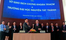 Sàn chứng khoán và trường đại học hợp tác giúp sinh viên