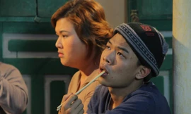 Trung Ruồi: Khiêng kiệu cho Táo đã đủ hạnh phúc, nói gì cát xê