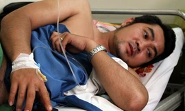 Nạn nhân bị kẻ lạ truy sát. Ảnh: Xuân Ngọc.