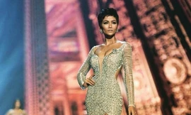 Người hâm mộ vỡ òa khi H'Hen Niê lọt Top 5 Hoa hậu Hoàn vũ 2018.