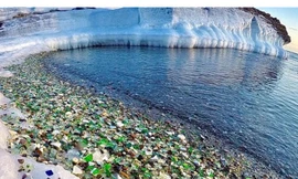 Bãi biển kỳ lạ nhất thế giới có nguy cơ biến mất