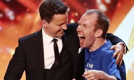 Lee Ridley được đánh giá hoàn toàn xứng đáng khi giành quán quân Britain's Got Talent 2018.