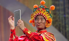 Tạo hình nhân vật Thiên Lôi do Minh Quân thủ vai trong mùa Táo quân 2013.