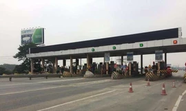 Trạm thu phí BOT Quốc lộ 2 đoạn Nội Bài-Vĩnh Yên. (Ảnh: Việt Hùng/Vietnam+)