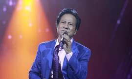 Danh ca Chế Linh bức xúc vì tin đồn qua đời.