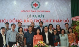 Thành viên Hội đồng bảo trợ Chữ thập đỏ ra mắt.