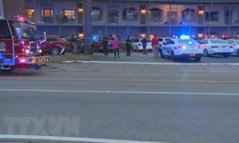 Cảnh sát phong tỏa hiện trường vụ xả súng tại Tallahassee, Mỹ. (Ảnh: WCTV/ TTXVN)