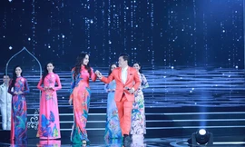 Mãn nhãn ngắm 30 thí sinh HH với áo dài rực rỡ tại Chung khảo phía Nam