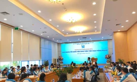 Toàn cảnh buổi thảo luận với chủ đề "Xây dựng tổ chức Hội Sinh viên Việt Nam vững mạnh” diễn ra chiều 10/12 tại Đại học Kinh tế Quốc dân.