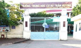 Trường THCS Trần Huỳnh