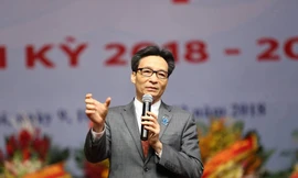 Phó Thủ tướng Vũ Đức Đam đối thoại với đại biểu tham dự Đại hội Hội sinh viên Việt Nam khoá X. Ảnh: Như Ý.