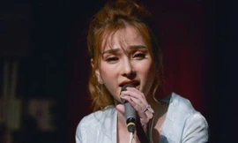 Showbiz 7/8: Thu Thủy lần đầu xuất hiện sau ồn ào chồng cấu tay con trai