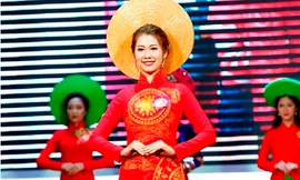 Trương Khánh Huyền đăng quang ‘Nữ sinh duyên dáng, tài năng’ Phú Thọ