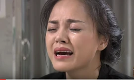 Trang khóc nghẹn khi báo tin Vân phải cắt một bên buồng trứng.